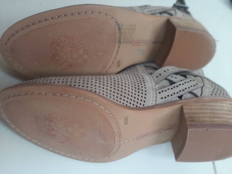 leather shoes very good condition 5