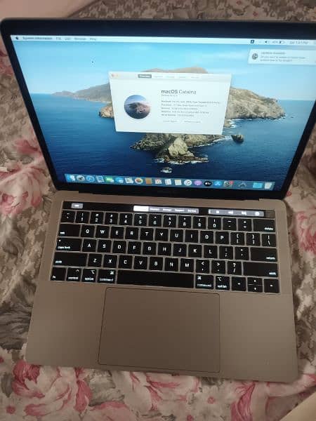 MACBOOK PRO 2018 CTO 13 INCH TOUCHBAR I7 Q-C 16GB RAM 512GB SSD 5