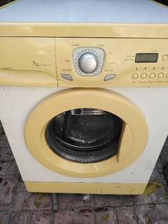 LG washing machine 7kg. fully automatic 0