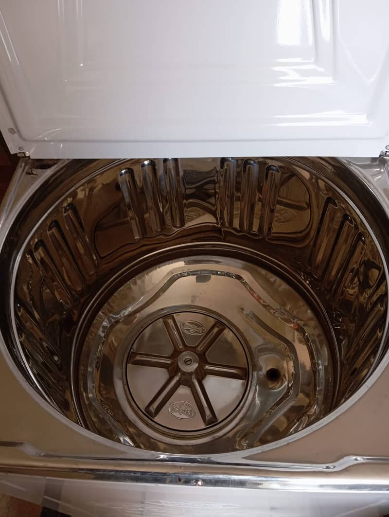 Brand new washing mashine 2