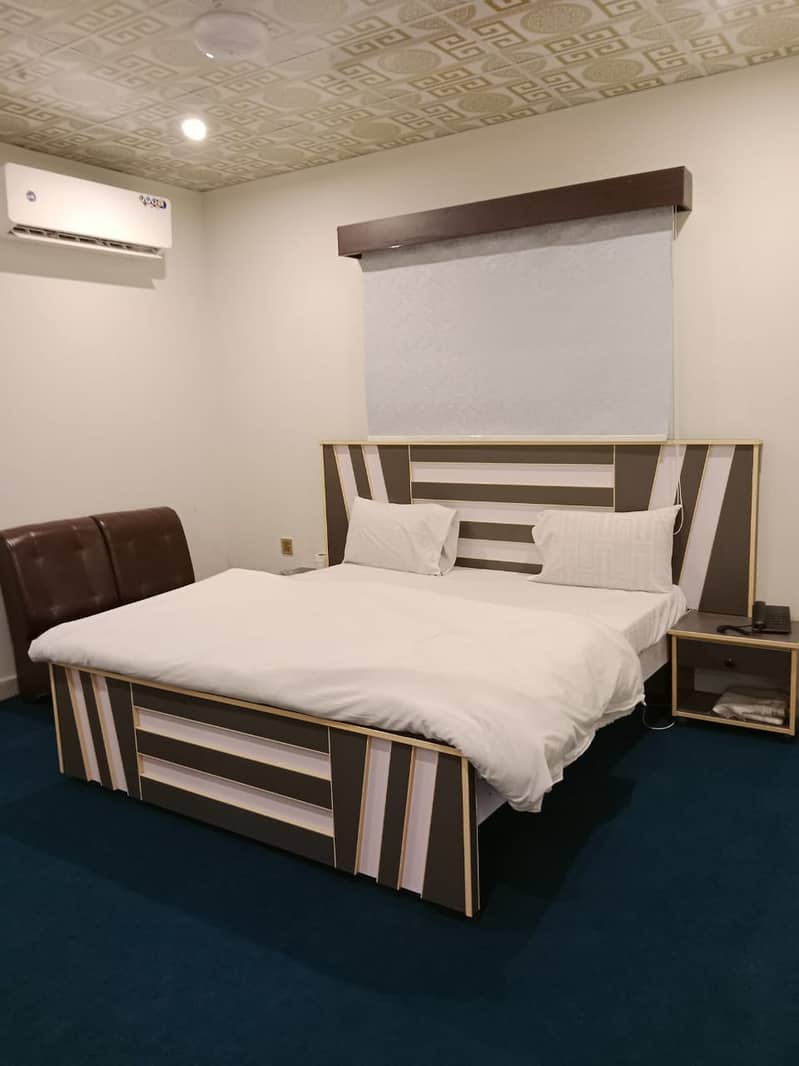 COUPLES ROOMS FOR SHORT STAY 5