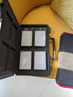 Aputure MC 4-Light Travel Kit with Charging Case 0