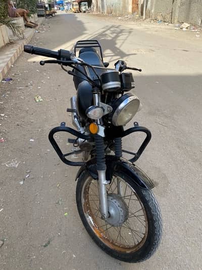 Suzuki Gs150 2013 Model (Registered 2014)