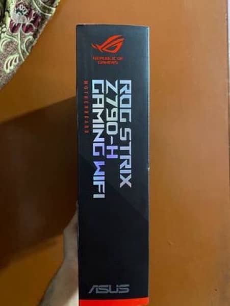 Asus Rog Strix Z790-H Gaming Wifi | Core i5-13600K | Corsair 32GB DDR5 13