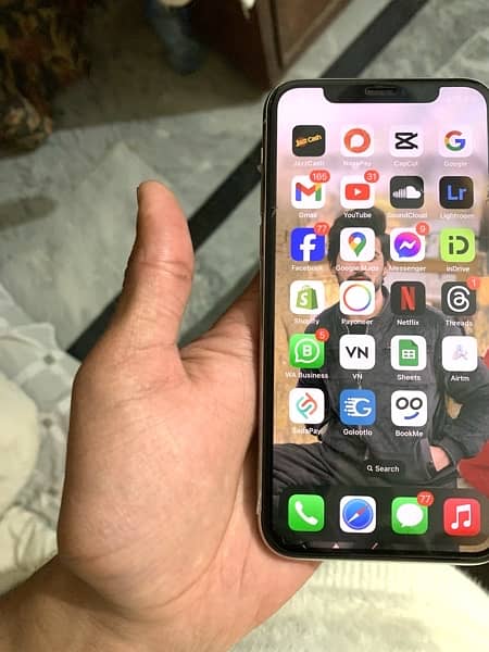 Iphone 11 pro 256Gb PTA approved 4