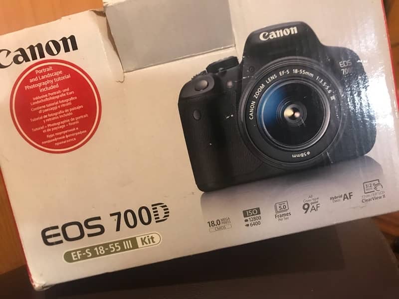 Canon EOS 700D DSLR camera 6