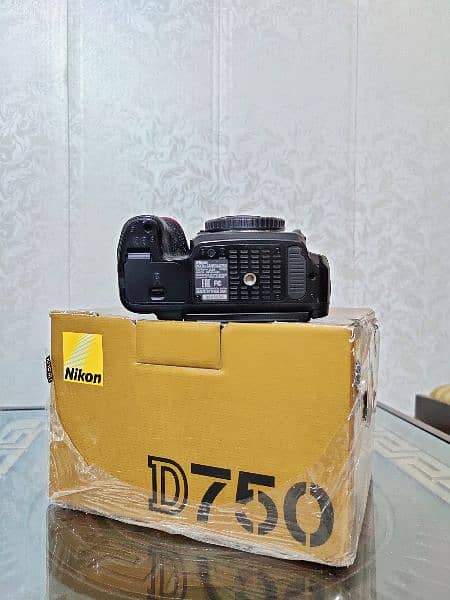 Nikon D750 Body 0