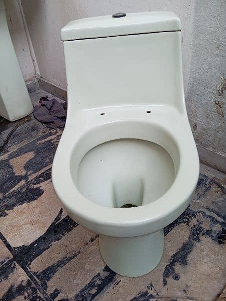 Commode / Toilets Seat 1