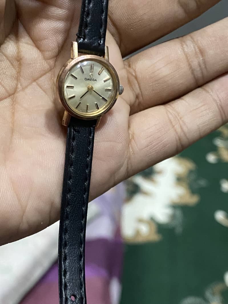 OMEGA Ladies Watch 1