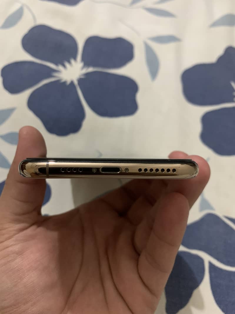 iPhone XS Max (512 GB) Gold - PTA Approved 2