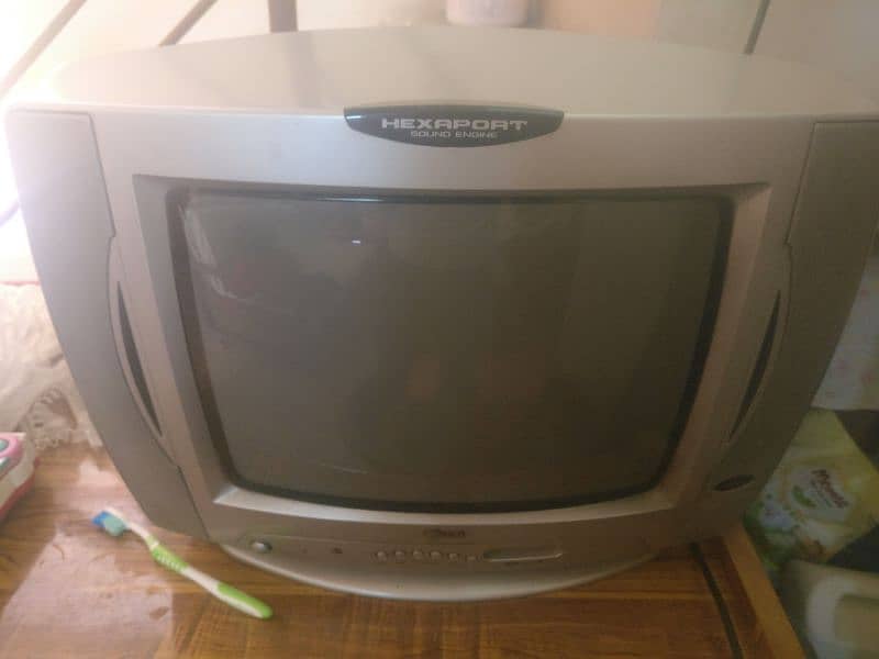 TV LG 2