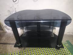 computer table in good condition