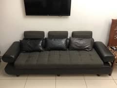 Elegant 5-Seater Sofa Set for Sale! - Karachi