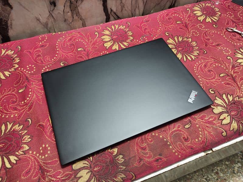 Lenovo Thinkpad T470s (sleek and fancy ultrabooks) dual battries 8