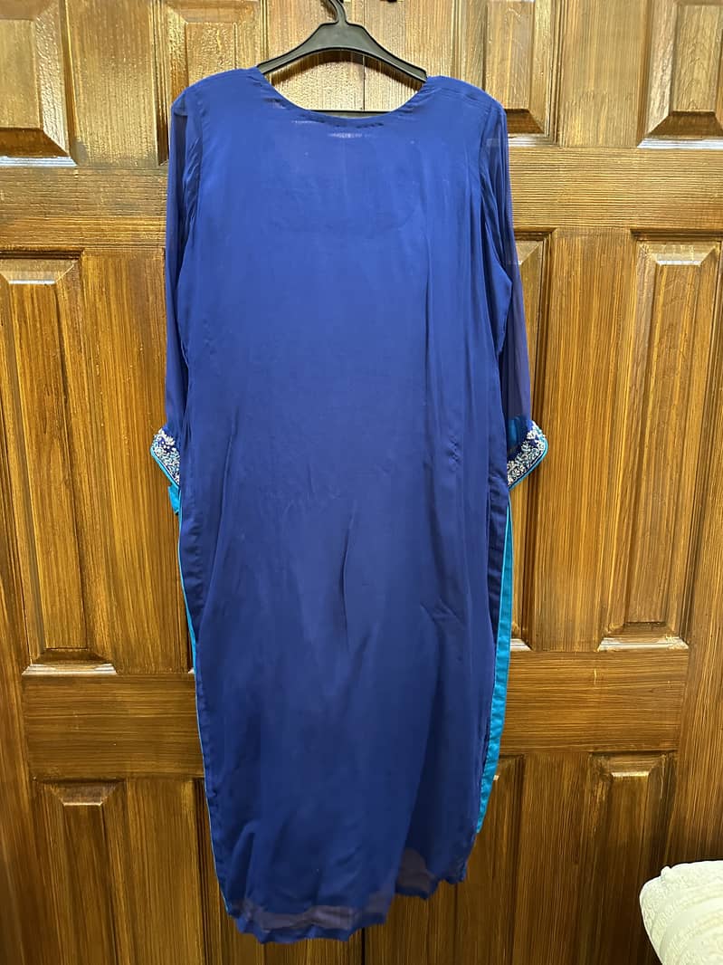 Blue dress 3