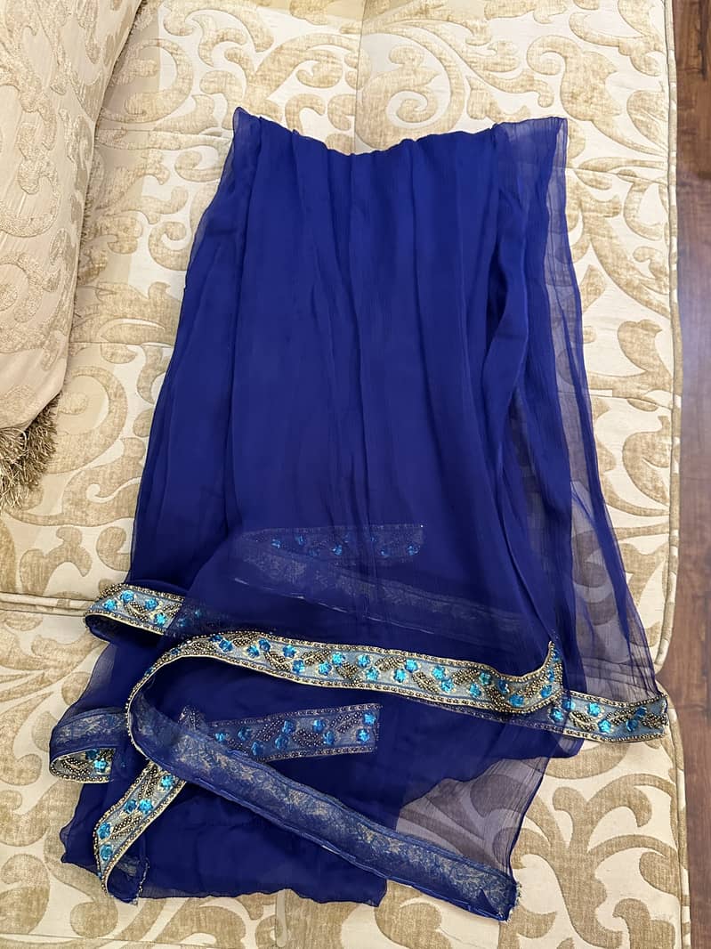 Blue dress 4