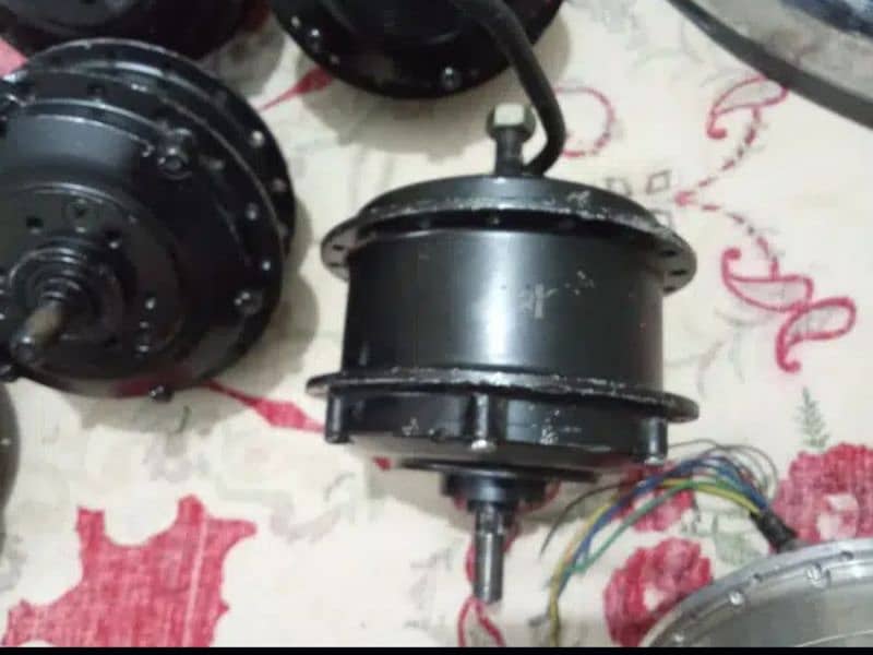 36v 250 watt bldc hub motor for cycle or project 1