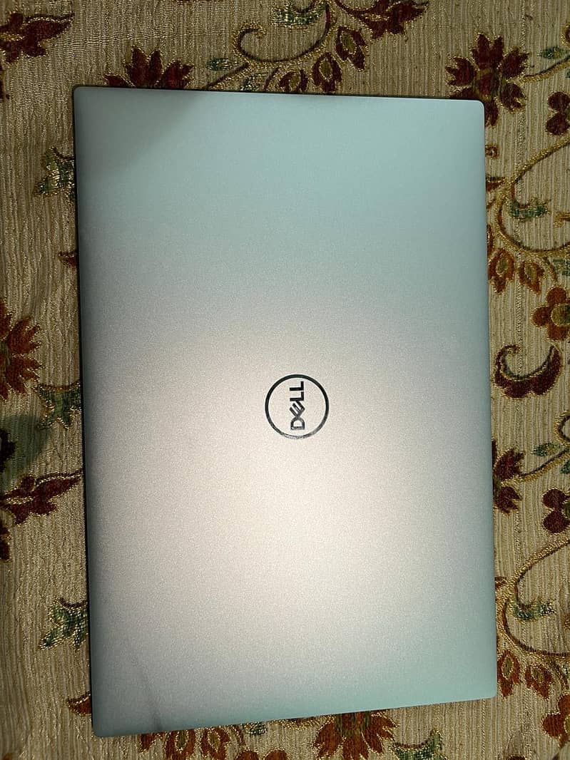Dell XPS 15 (9510) 4