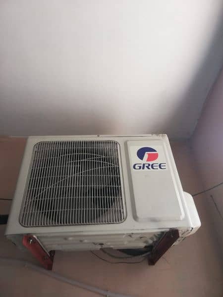 Gree 1 ton Ac in home use 4