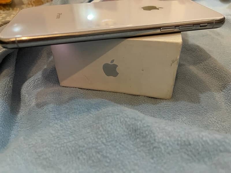Iphone Xs Max 64GB PTA Approved 3