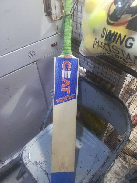 New bat best quality. Tape ball bat. 5