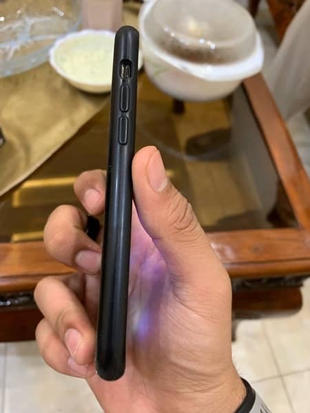 Iphone 11 Pro PTA Approved Water Packed 3