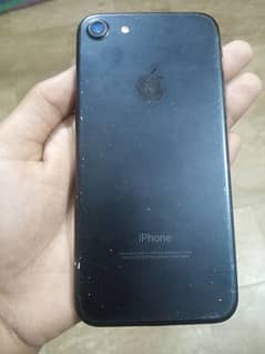 iphone 7 32gb condition 10/9 urgent sell