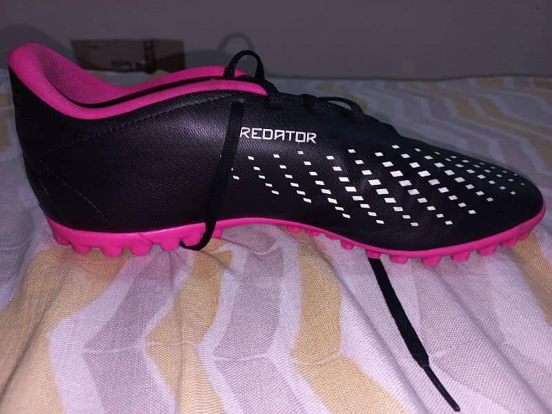 Adidas predator accuracy. 4 tf 10/10 size UK 11 Eu 46 [football shoes] 7