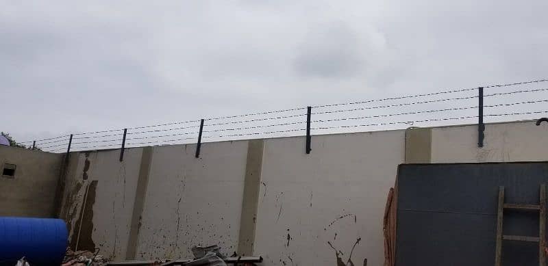 Chain link fence razor wire barbed wire security jali welded mesh 6