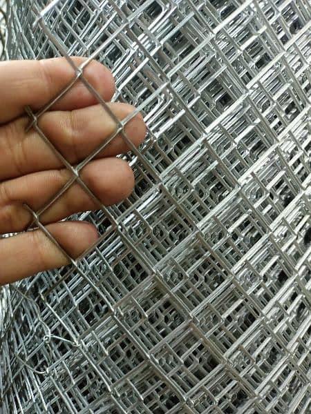 Chain link fence razor wire barbed wire security jali welded mesh 12