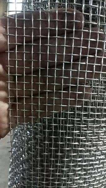 Chain link fence razor wire barbed wire security jali welded mesh 16