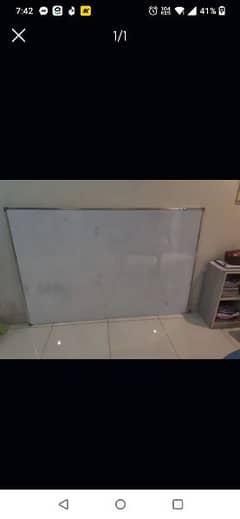 selling white board urgently 6000