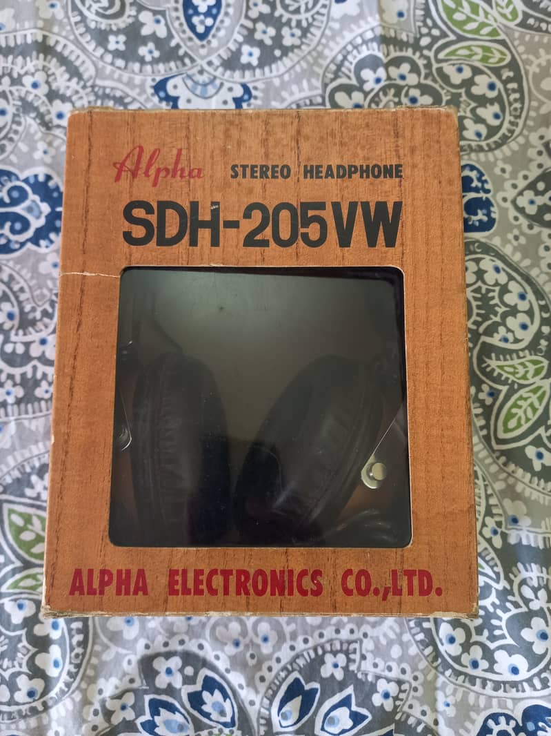 Vintage Headphones SDH-205VW (Alpha Electronics JAPAN) 1