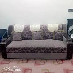 Urgent 5 Seater Sofa Sale 0