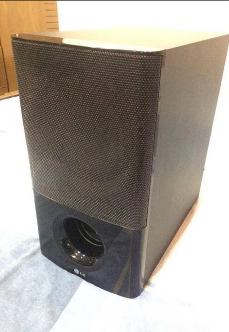 Home Theatre LG Made by Indonesian 6