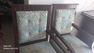 2 room chairs set, almost new, beautiful polish color