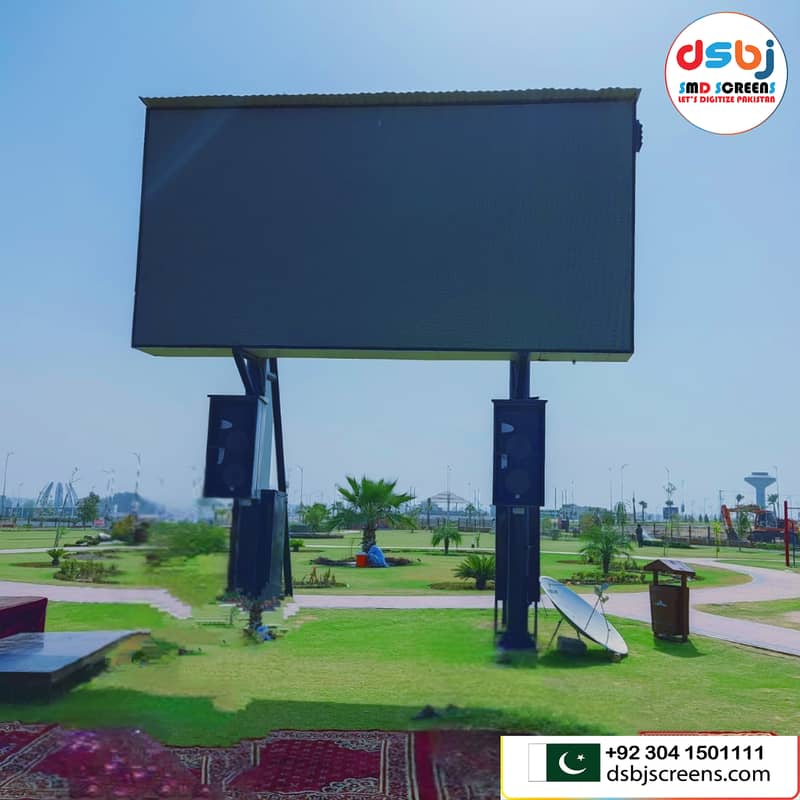 Transform Your Advertising with Premium SMD Screens in Faisalabad 10