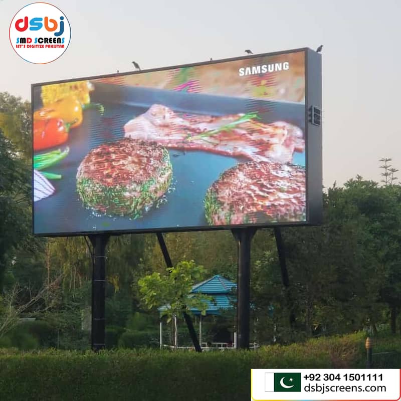 Transform Your Advertising with Premium SMD Screens in Faisalabad 1