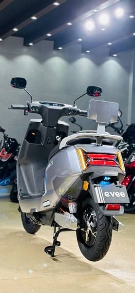 EVEE C1 PRO GENZ NISA AIR MALE SCOOTER LADIES SCOOTY METRO RAMZA YADEA 1