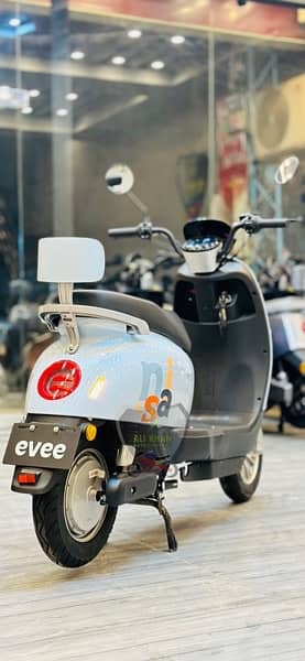 EVEE C1 PRO GENZ NISA AIR MALE SCOOTER LADIES SCOOTY METRO RAMZA YADEA 13