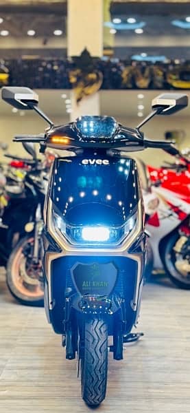 EVEE C1 PRO GENZ NISA AIR MALE SCOOTER LADIES SCOOTY METRO RAMZA YADEA 14