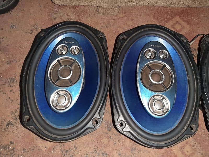 pioneer car 4 speakers good sound and bass 4