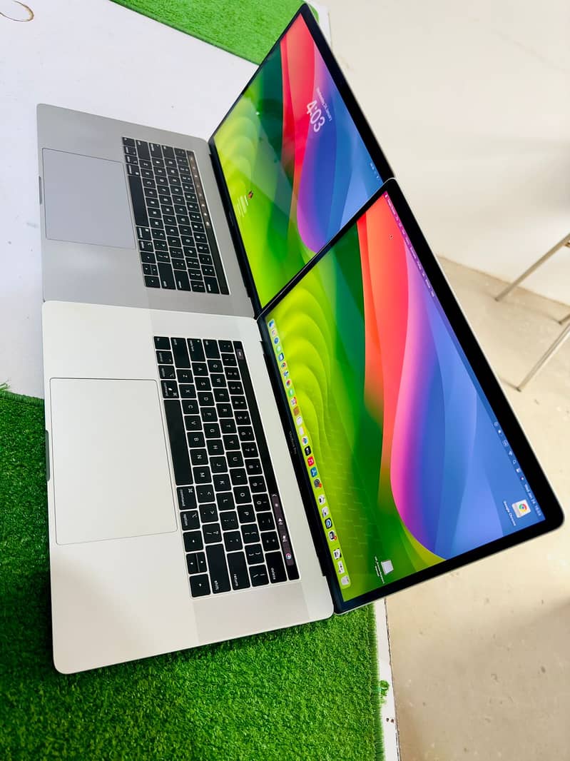 Apple macbook Pro 2019 Core i7 tch bar 4