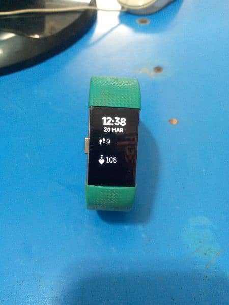Fitbit watch fb407 1