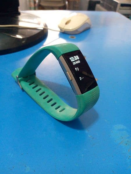 Fitbit watch fb407 4