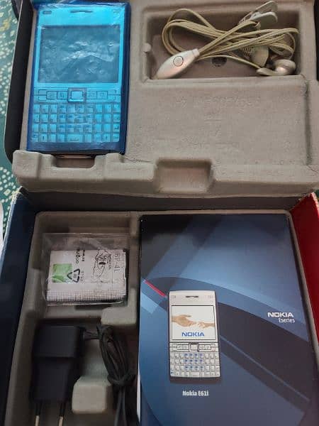 Nokia E61i 1