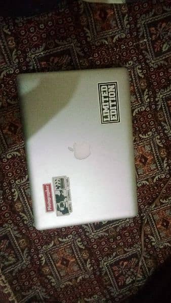 MacBook 2012 pro lush condition 7 to 8 hours battery backup 3