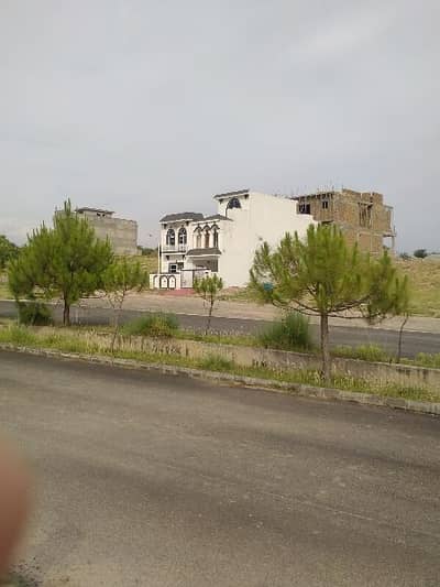 Gulberg Greens seven Marla develop plot available for sale in M block