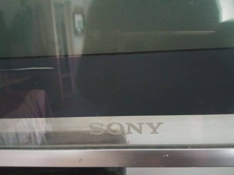 Sony wega plasma  display problem ha voice ok ha channel change ho ry 0