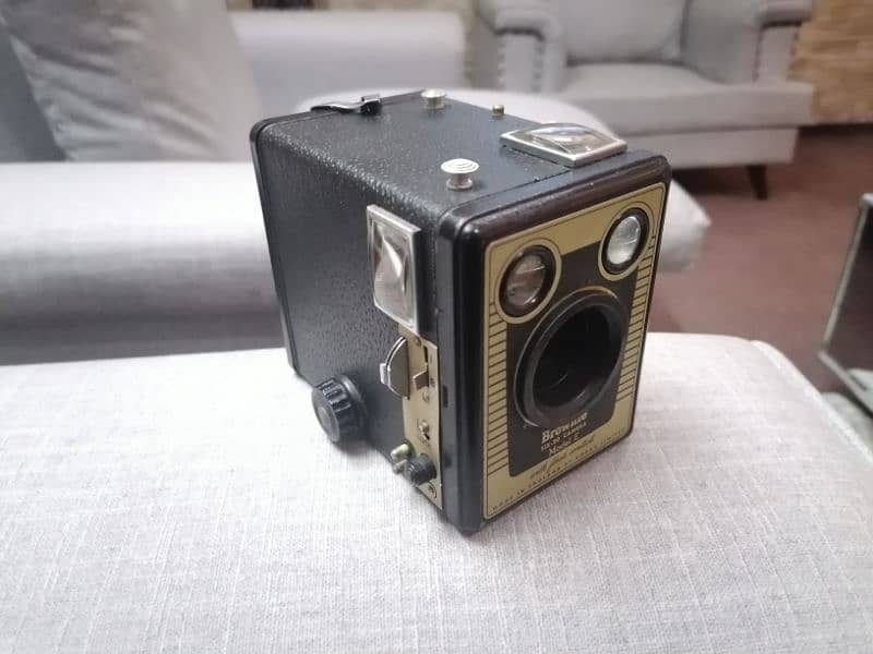 Kodak camera 1950's model, Brownie six-20 model E. 3